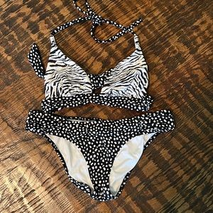 Victoria’s Secret bikini